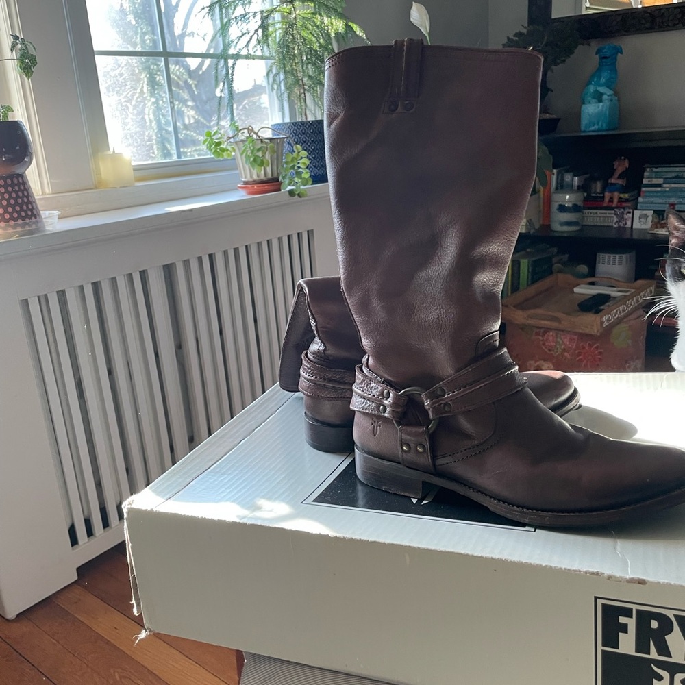 Frye Boots - Picture 2 of 3